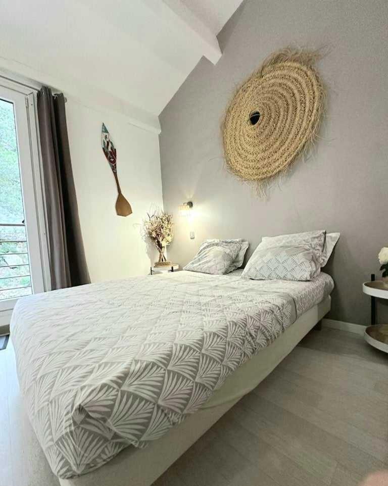 La Villa Du Menhir Chambre D'Hotes Bize-Minervois Exteriör bild